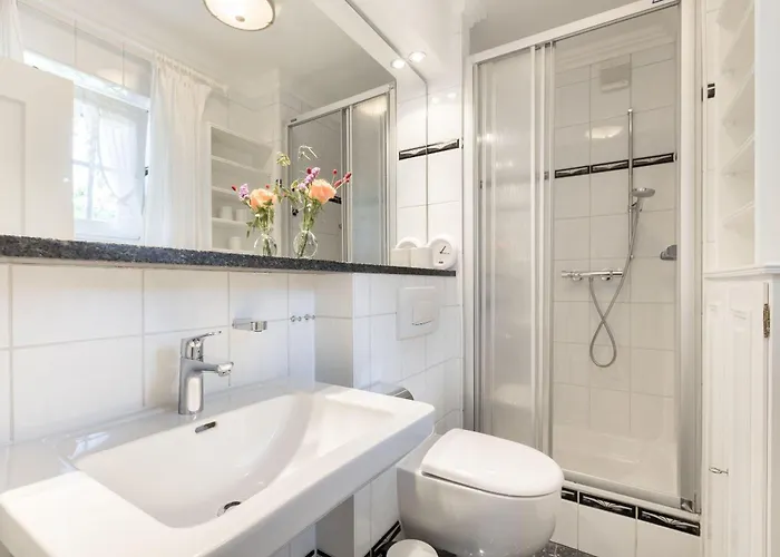 Apartment App-hardy-10a